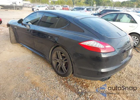 2013 Porsche Panamera Gts из США, поврежденный, VIN WP0AF2A70DL075912